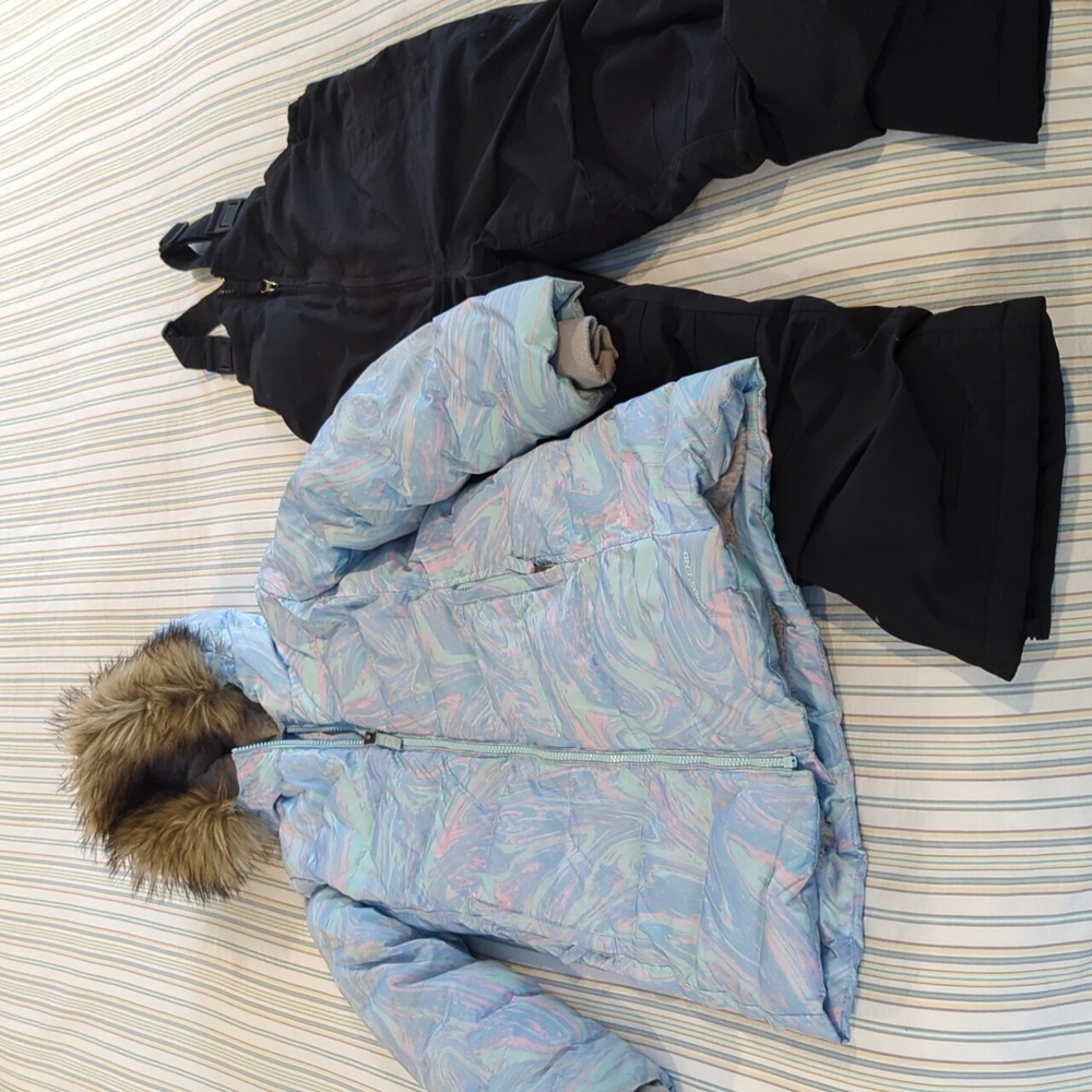 Girl's Lands End coat and snow pants size 6-7